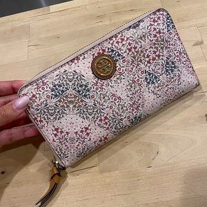 Rare Floral Tory Burch Zip Wallet